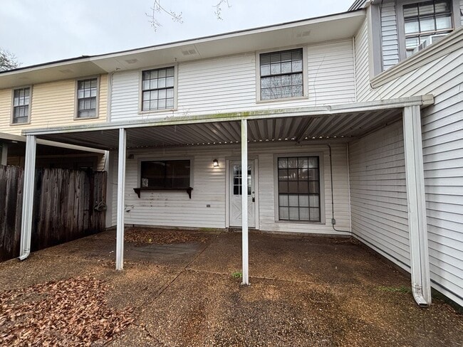 Building Photo - 9503 Balsa Dr
