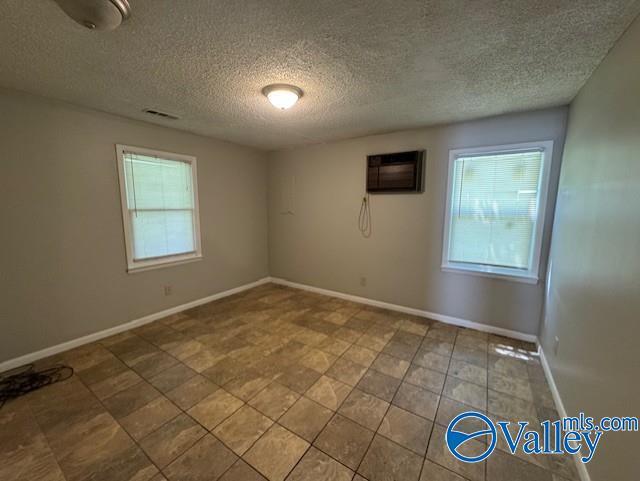 Building Photo - 10804 Paradise Shores