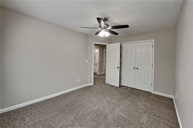 Building Photo - 1075 Crystal Water Dr SE