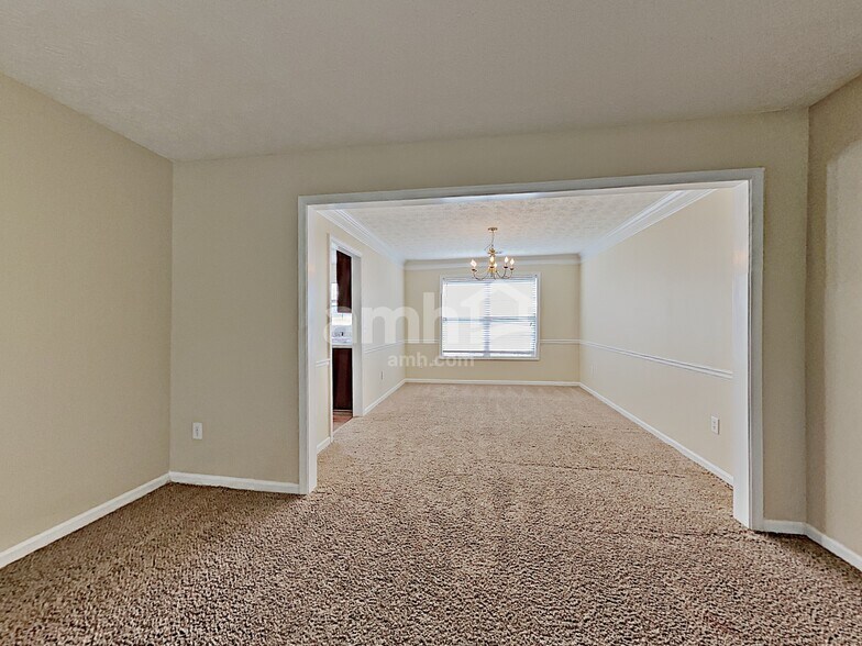 Building Photo - 1318 Baylor Dr