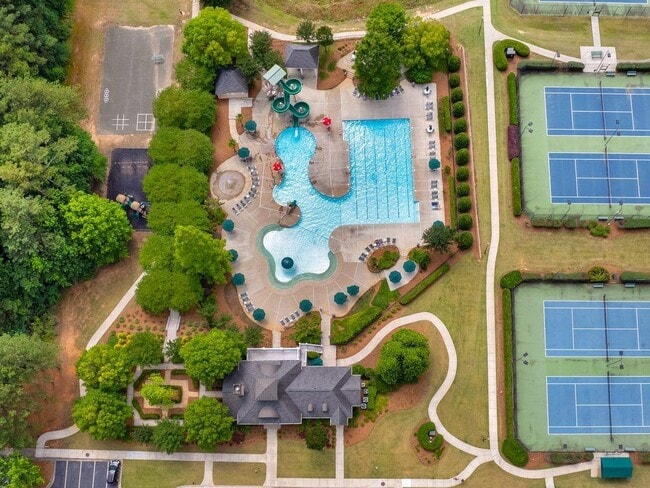 Building Photo - 223 Monarch Village Way