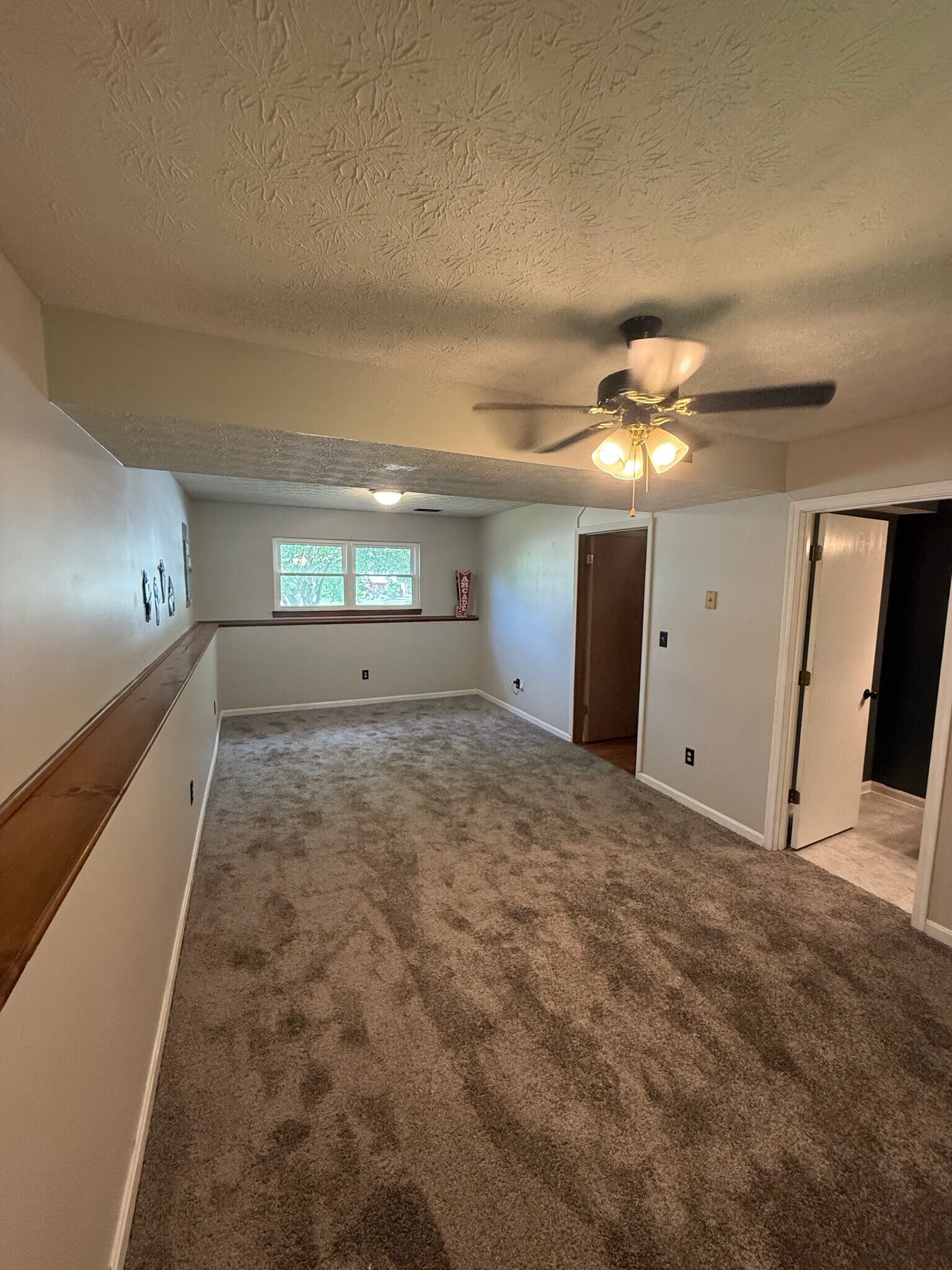 Building Photo - 2640 Ridgecrest Ln