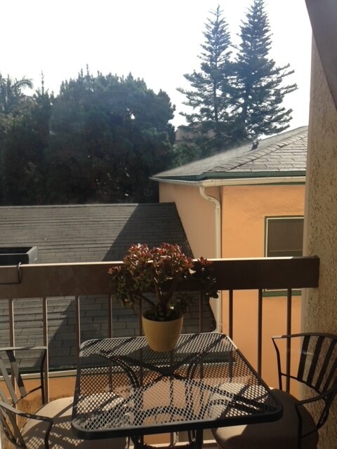 Balcony - 2263 Fox Hills Dr