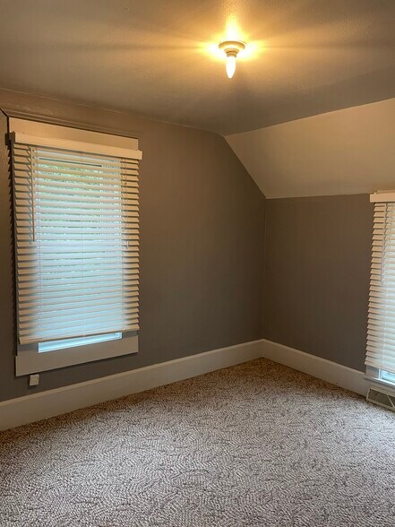 Bedroom - 17286 Hope Rd