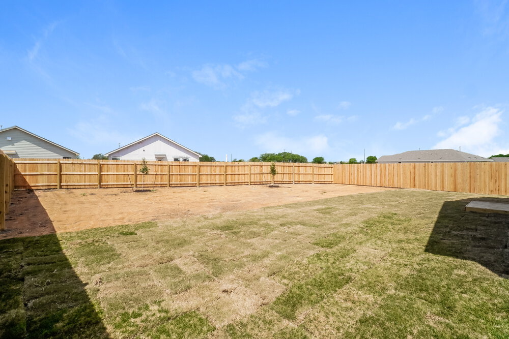 Building Photo - 1221 White Willow