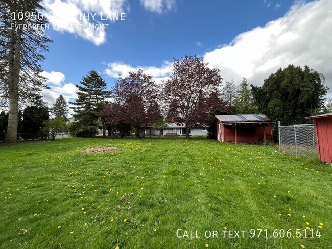 Building Photo - 10950 SE Kathy Ln