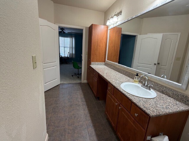 Building Photo - 1711 Old Spanish Trl