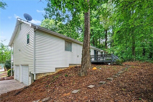 Building Photo - 4471 Ambras Way NW