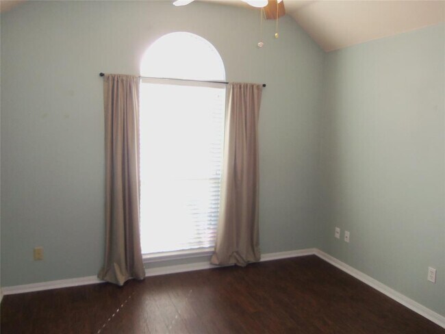 Building Photo - 8916 Colberg Dr