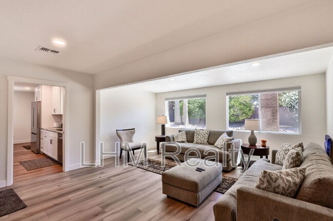 Building Photo - 1045 Leisure World