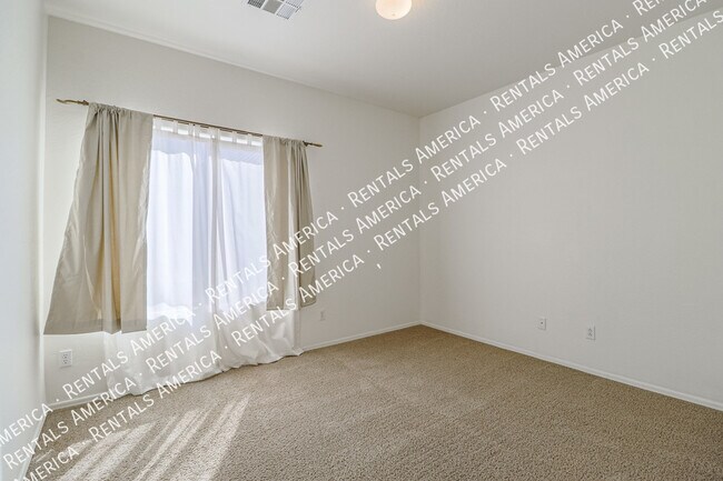 Building Photo - 28683 N Sedona Pl