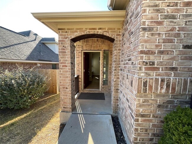 Building Photo - 303 Steer Acres Ct