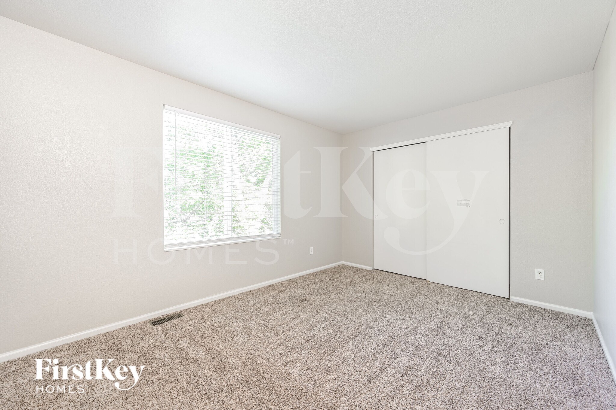 Building Photo - 4646 S Tabor Way