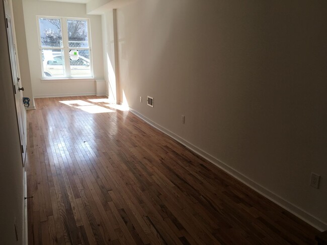 Primary Photo - 3503 Haverford Ave