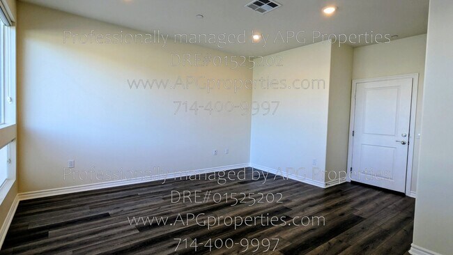 Building Photo - 13217 San Antonio Dr