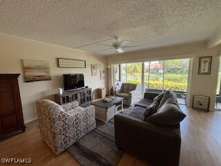 Building Photo - 5441 Peppertree Dr
