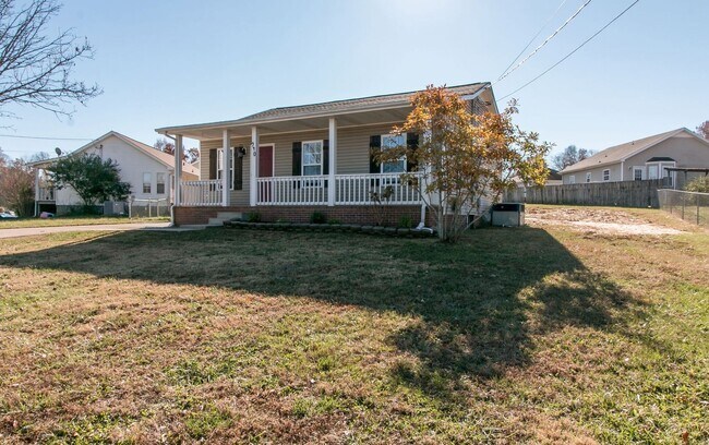 Primary Photo - 940 Applegrove Cir