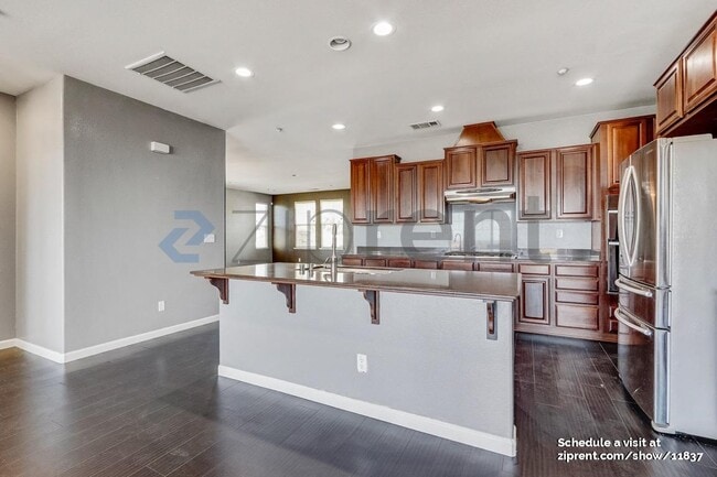 Building Photo - 716 San Juan Oaks Rd