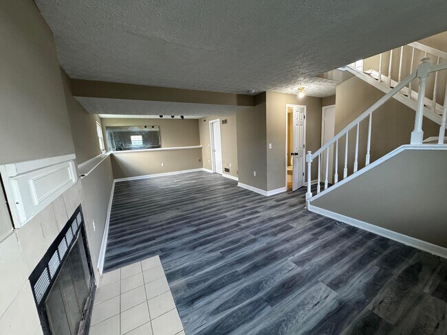 Building Photo - 3124 Creighton Pl