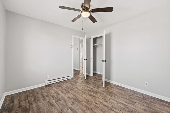 Building Photo - 110 Tandy Dr