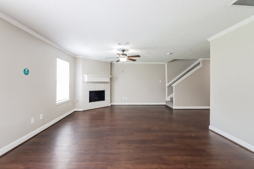 Building Photo - 6407 Crim Ct