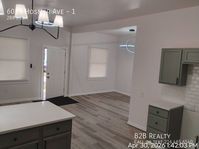 Building Photo - 6015 Hosmer Ave