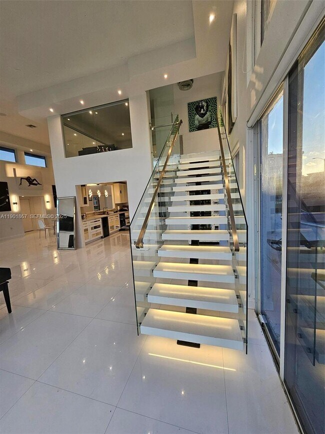 Building Photo - 6003 Umbrella Tree Ln