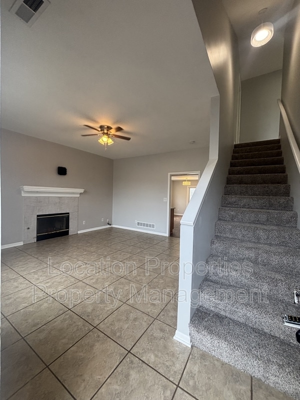 Building Photo - 2709 Harrison Pl