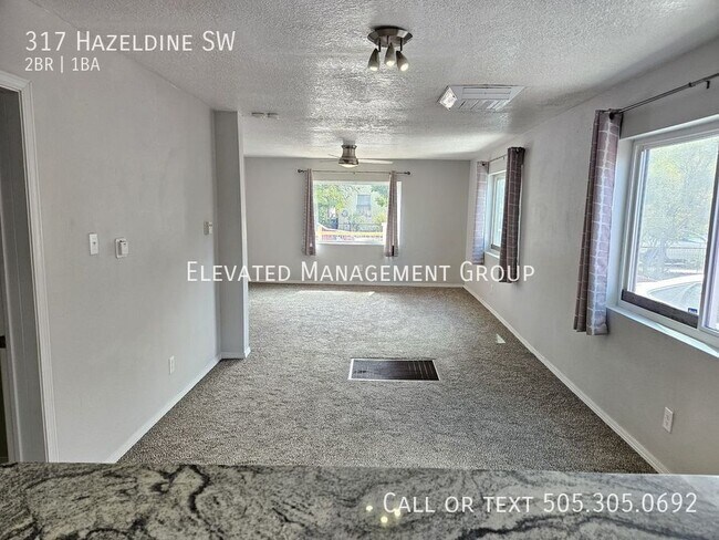 Building Photo - 317 Hazeldine Ave SW