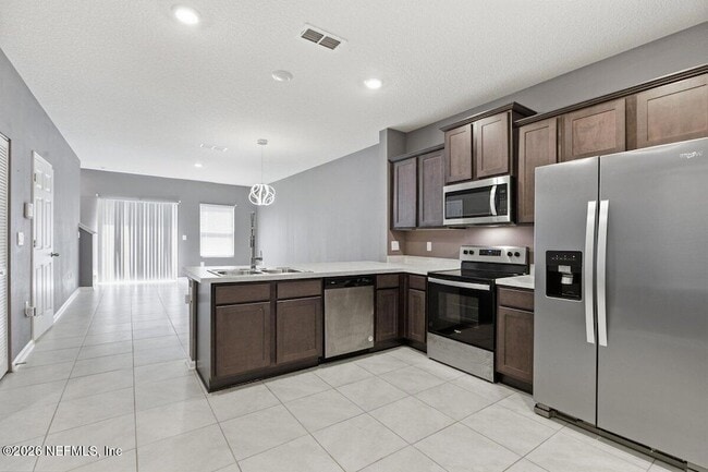 Building Photo - 836 Observatory Pkwy