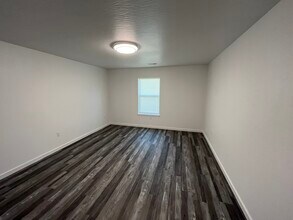 Building Photo - 949 St Louis St