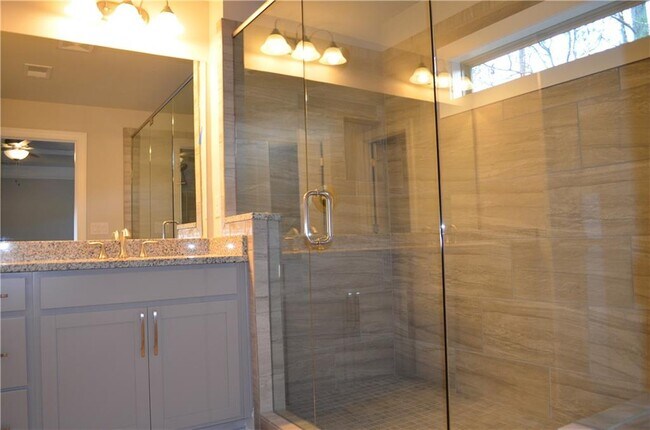 Building Photo - 4232 Perimeter Park E