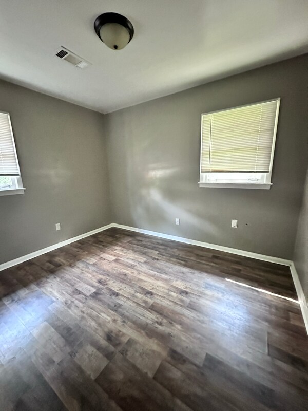 Building Photo - 3066 Tyler Rd