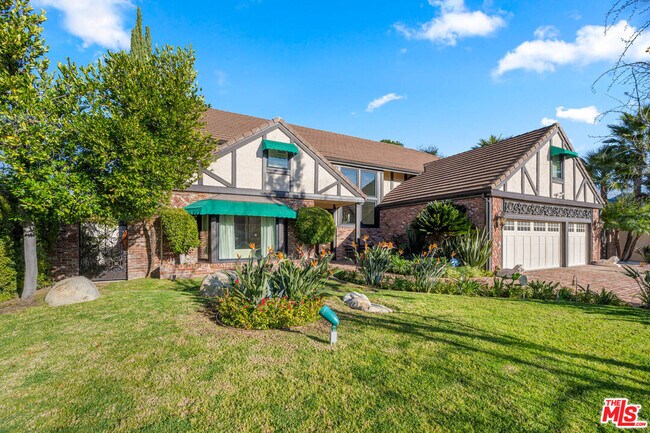 Building Photo - 3722 Alonzo Ave