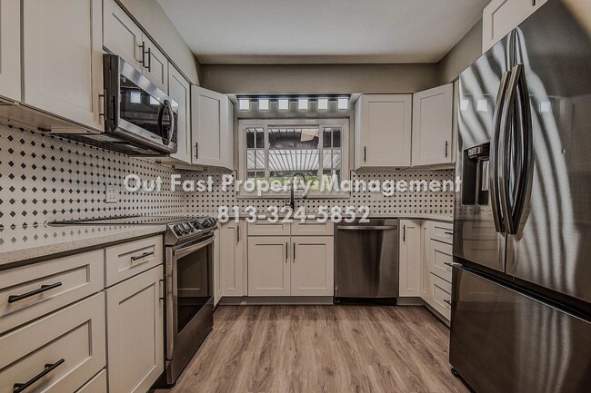 Building Photo - Home & Bonus Space Near Gulf Beaches — Ready for Move-In