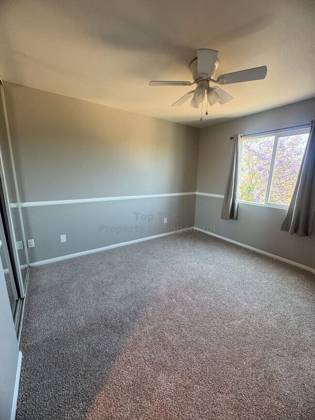 Building Photo - Spacious 4-Bedroom Home on Expansive Lot i...