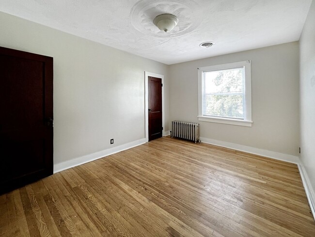 Building Photo - 209-211 Peach Street