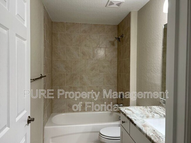 Building Photo - 8 Locust Loop Dr