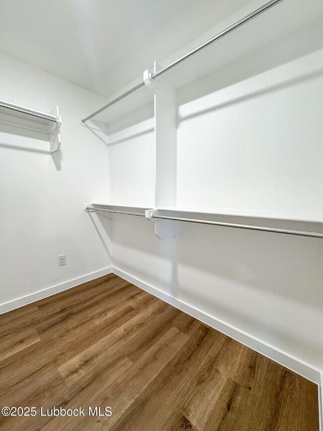 Building Photo - 7441 28th St
