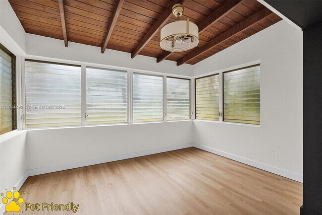 Building Photo - 12287 NE 7th Ave