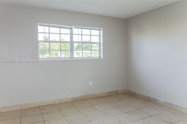 Building Photo - 1031 NW 178th Terrace