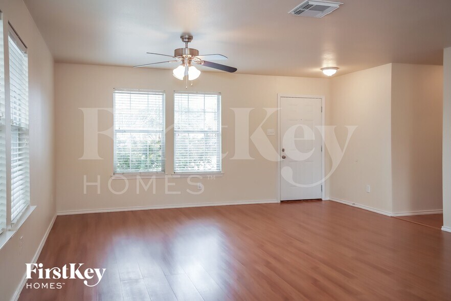 Building Photo - 7919 Raven Creek Ln