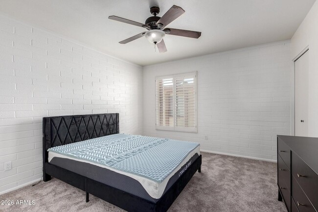 Building Photo - 4848 N Woodmere Fairway