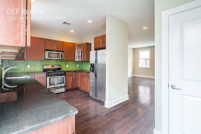 Building Photo - 2603 Webster St