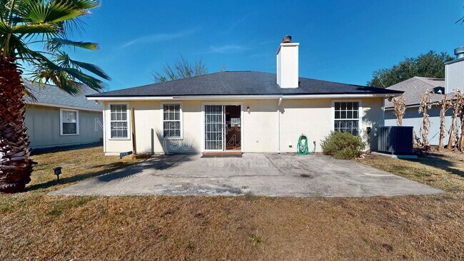 Building Photo - 7698 Fawn Lake Dr S