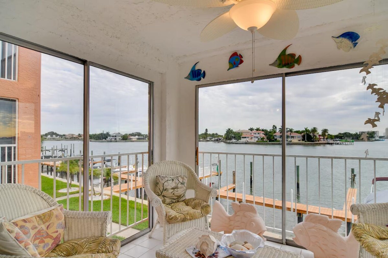 Building Photo - 8921 Blind Pass Rd