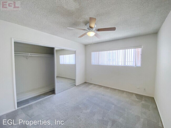 Building Photo - 823 N Hudson Ave