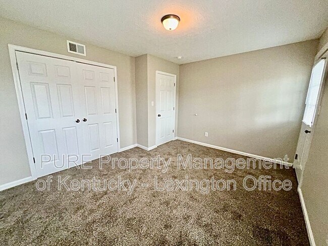 Building Photo - 133 Grinder Ct