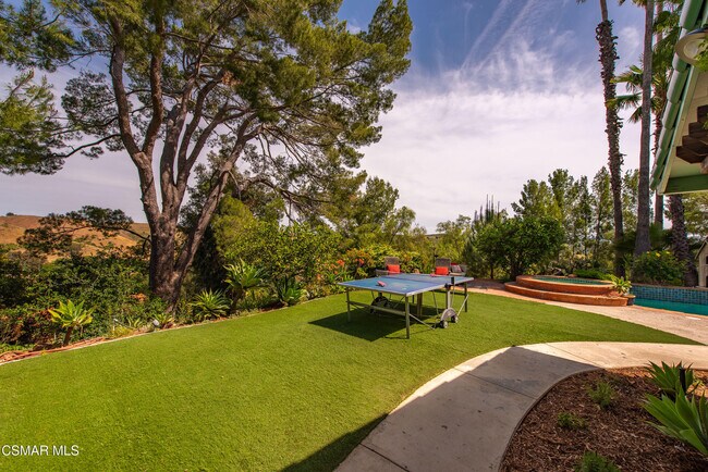 Building Photo - 6110 Colodny Dr