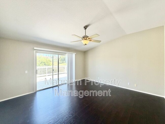 Building Photo - 42041 Delmonte St